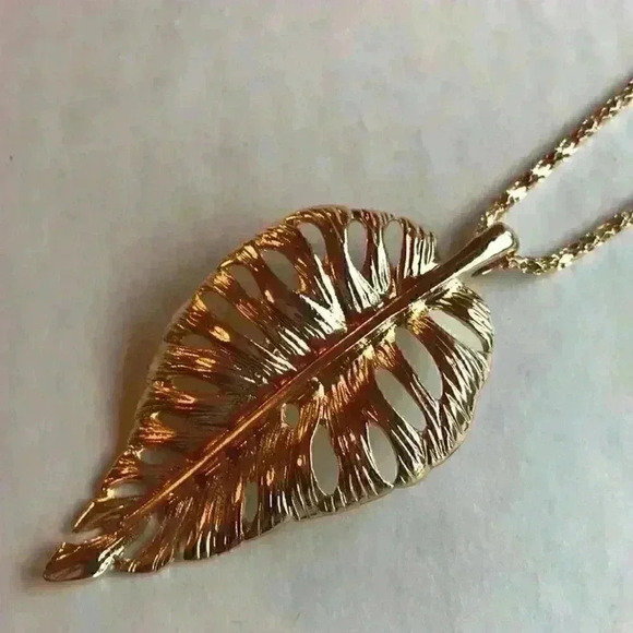 Charter Club new Gold Leaf Necklace - Picture 5 of 8